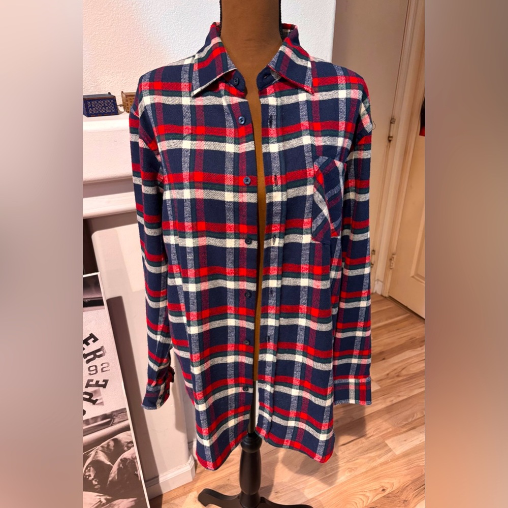 Cute Taylor Vintage flannel size large great condition.
